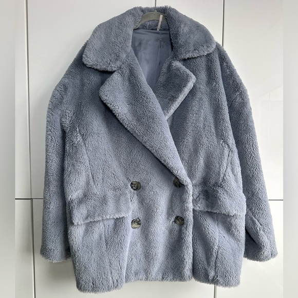 Free People Jackets & Blazers - Free People Kate Faux Fur Coat Jacket Mob
Wife Cream Gray Oversized Medium